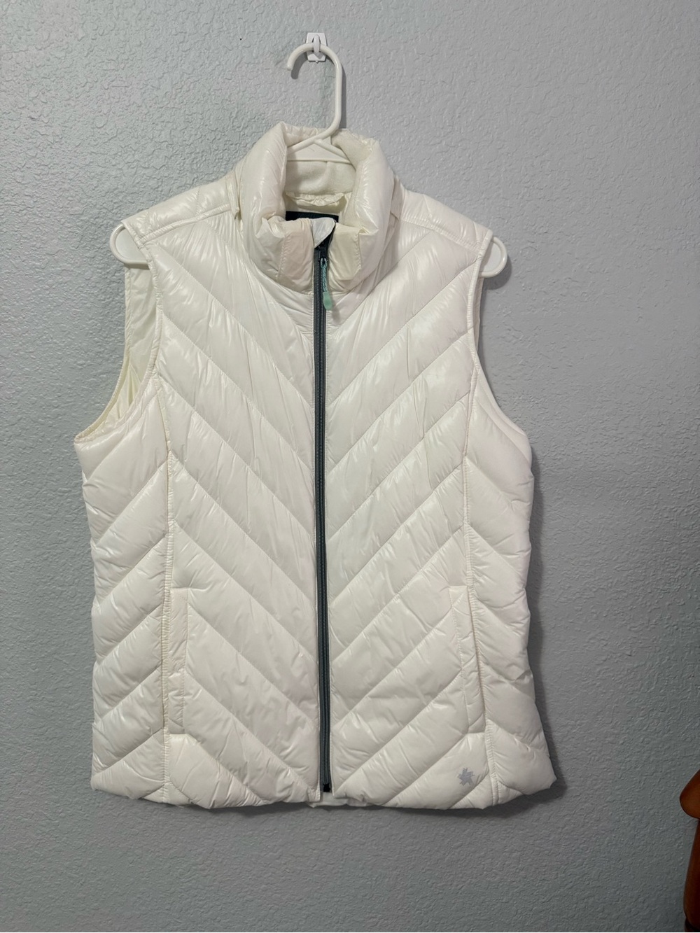 tek gear White Quilted Puffer Vest with High Collar